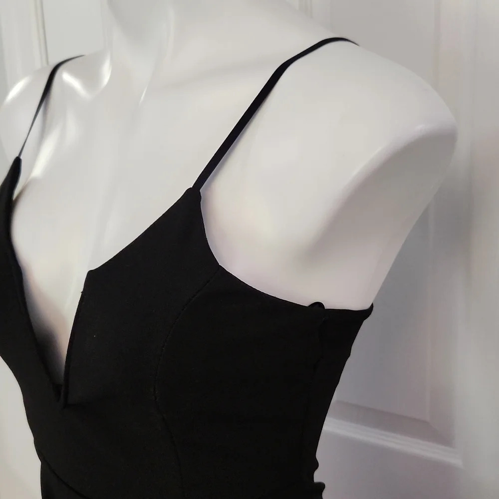 Kimcine Curve Asymmetrical Black Mini Dress - Picture 10 of 12
